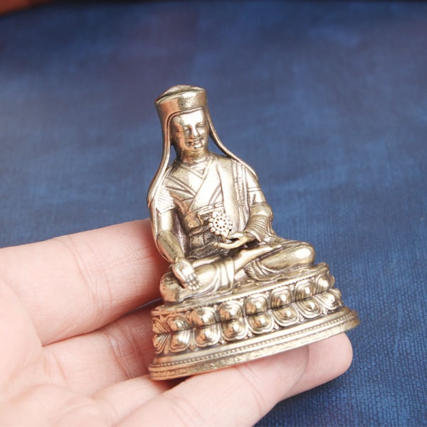 Tibetanska mässingsstatyer av Sakya Buddhas fem förfäder, eller