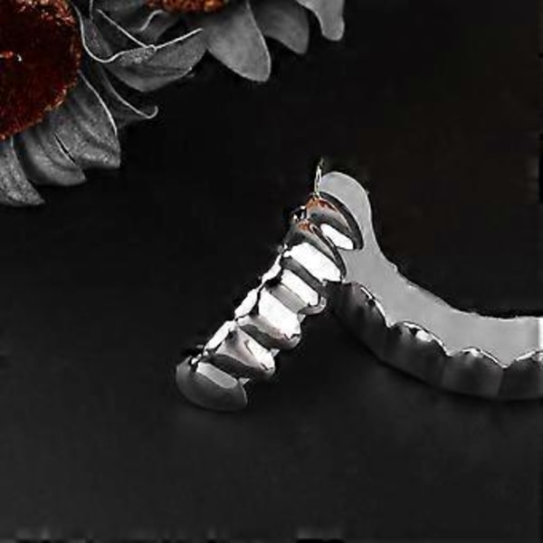 1 Set / 8 st Hiphop Halloween Tandproteser Tandprydnader Roliga Cosplay Rekvisita för Fest Festival (Silver)