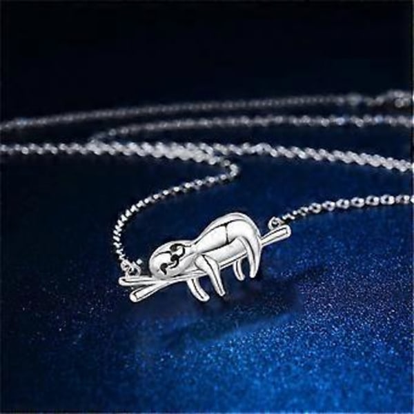 Stilfullt djurformat hängsmycke Lättviktslegering Choker Charm Justerbar kedjelängd Perfekt för daglig användning (Silver)