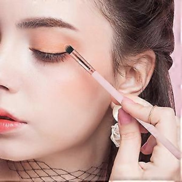16-delad Makeupborste Set med 1 Ögonbrynsrakhyvel Premium Syntetisk Foundation Blending Face Powder Ögonskugga Concealer Make Up Borste Verktygsset