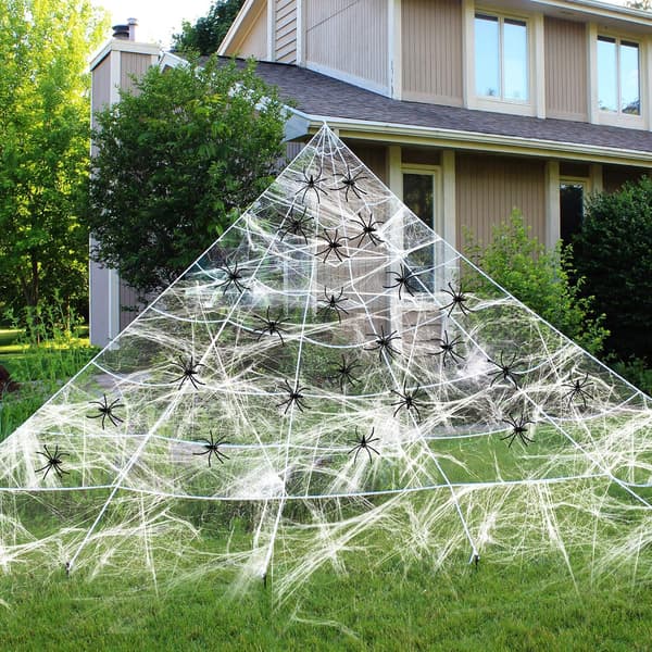 Halloween dekorationer, 5 meter vit triangulär nät + 125 spindel