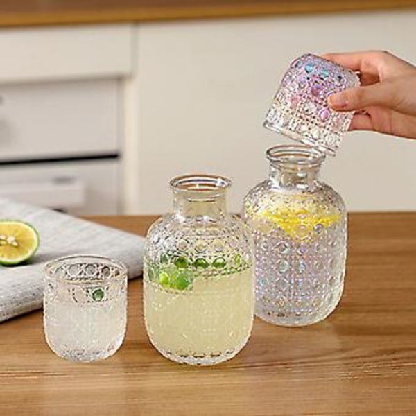Retro Klar Glas Sengelampe Nat Vandkaraffel med Tumbler Glas, 44 cl Relief Glas Kande og 15 cl Kop Nat Sæt Hvid (Hvid)