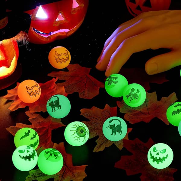 24 STK Halloween Hoppebolde, 30 mm Selvlysende Hoppebolde, Øjeæbledekorationer til Halloweenfest