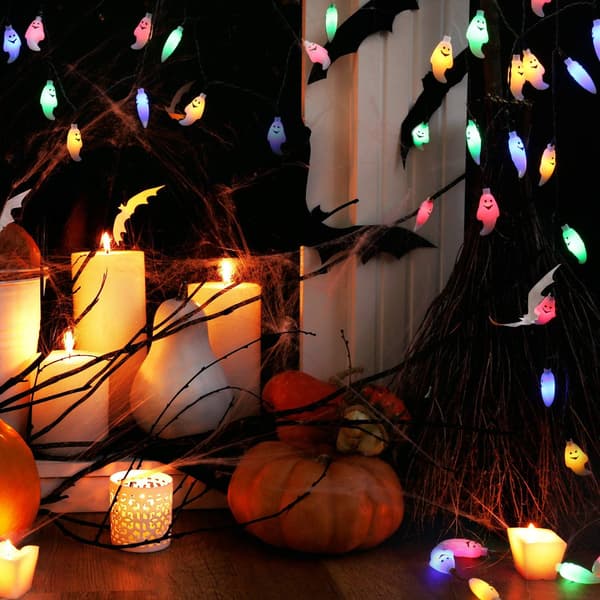 Halloween Lyskæde, 30 Multi-Farvede Batteridrevne LED Spøgelser