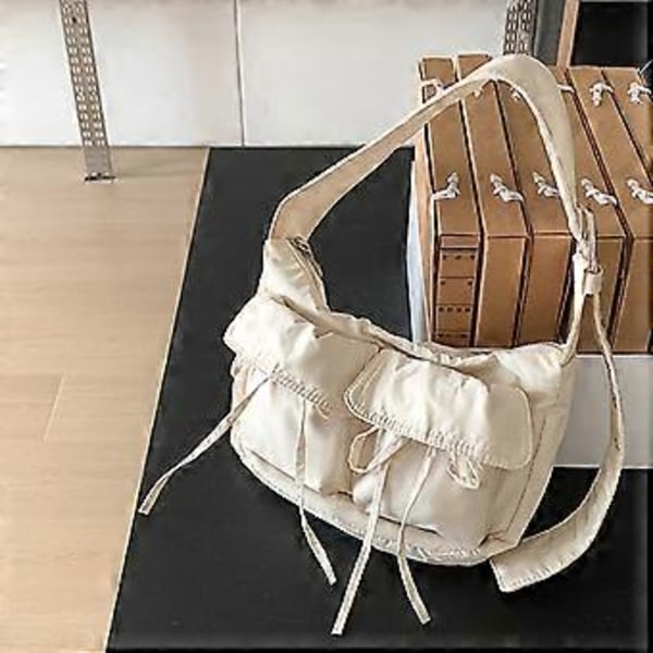Stilfuld nylon skuldertaske til kvinder, underarmsdesign med flere lommer og justerbar rem, stor kapacitet, håndtaske, sort (sort)