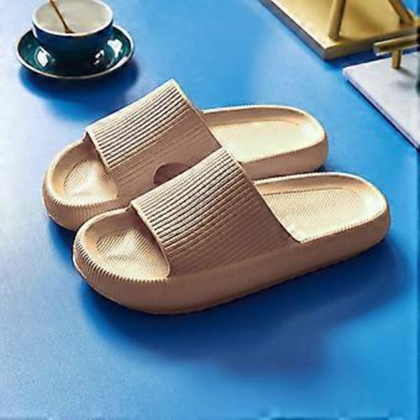 Tykke Plattform Bad Hjem Slippere Kvinner Myk Såle Eva Innendørs Tøfler Sommer Anti-Skli Sandaler Unisex (42 43 Khaki)