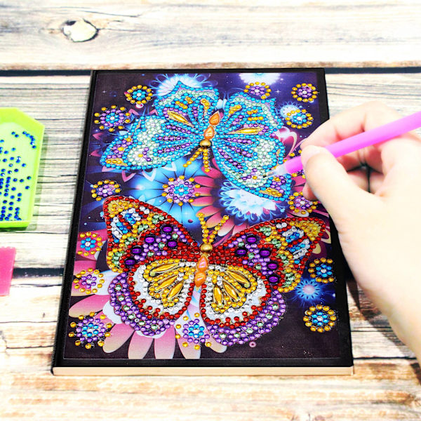 Specialformet notesbog med DIY diamantmaleri (stil 6)