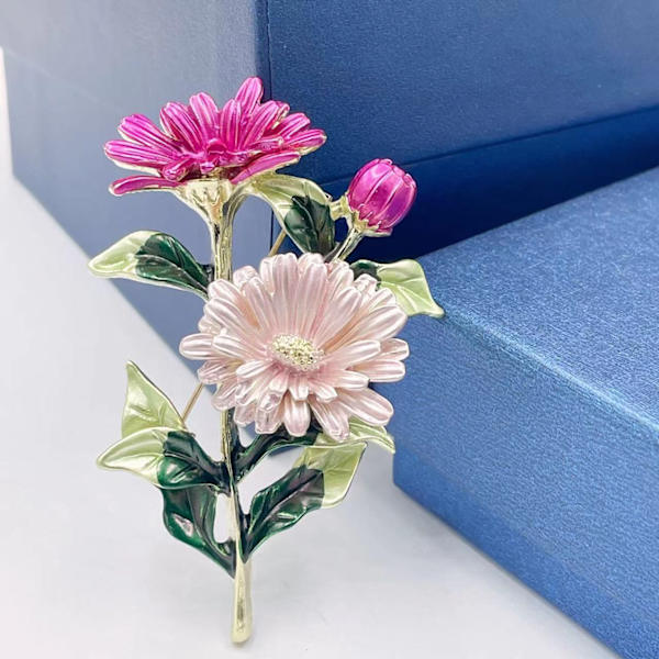Högkvalitativ brosch med rosblomma (rosa lila rosa)