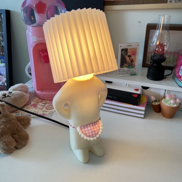 Hvid, bordlampe til generte mænd, kreativ bordlampe til frække drenge