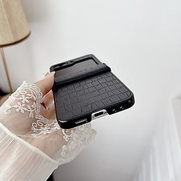 Krokodil-mönstrat PC-fodral för Samsung Galaxy Z Flip5 5G (Vit)