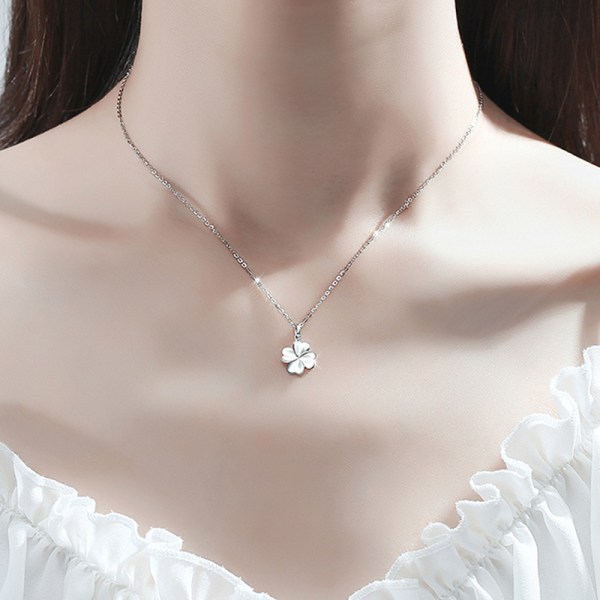 Lucky Clover Halskjede for Kvinner Mote Liten Frisk Kragebeinskjede