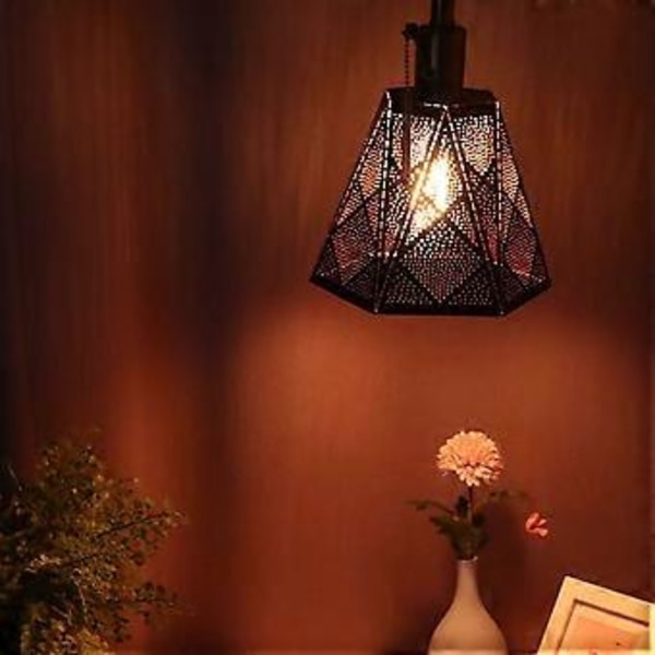 Lampskärm Smidesjärn Ihålig Design Modern Stil Korrosionsbeständig Bordslampskärm för E27 E26 Lamphållare