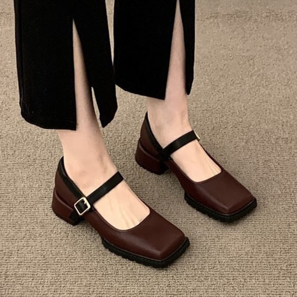 Kvinnor Spänne Platåskor Stängd Fyrkantig Tå Elegant Ergonomisk Ankelrem Pumps Skor Brun 37