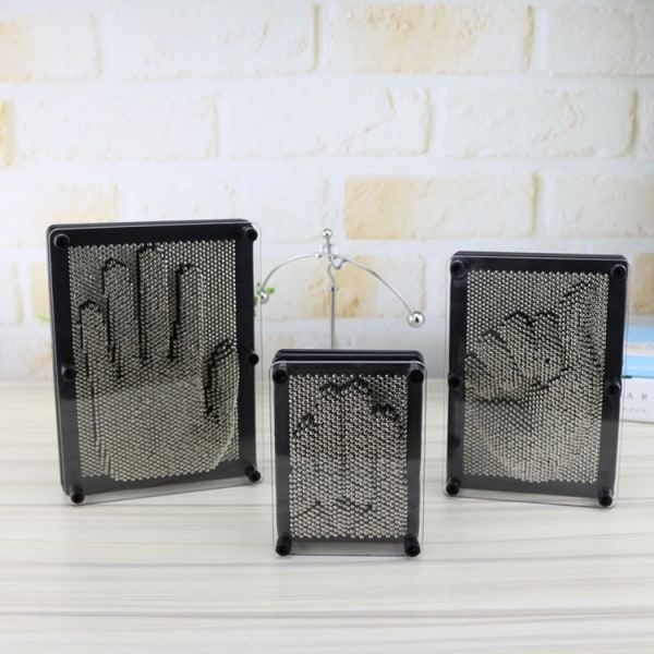 3D Klon Metall Handavtryck Rolig Nål Ritning Leksak Dekoration Mode Prydnad