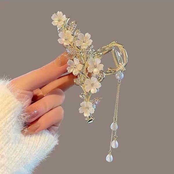 Premium-hiusklipsi Rose Fringe Grab C C C