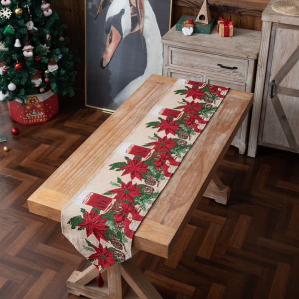 Gul julebordsløper med trykte blomsterlys