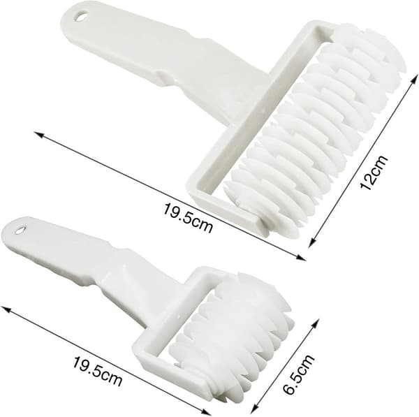Deigrullekuttersett, 2-delt plastgitterkuttere med sklisikre håndtak for baking, hvit, 19,5 x 12 cm