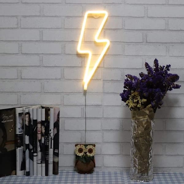 Neonskilt LED Lynform Nattlampe Veggdekor Strøm