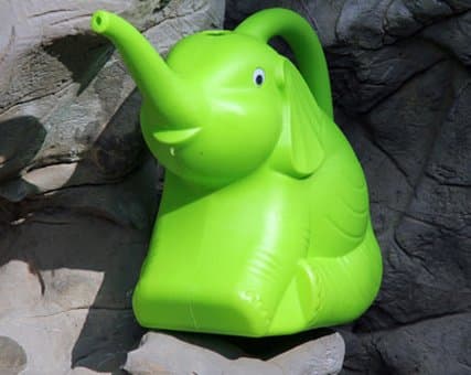 Vattenkanna 2,2 l, elefantmodell Sitting Elephant Green
