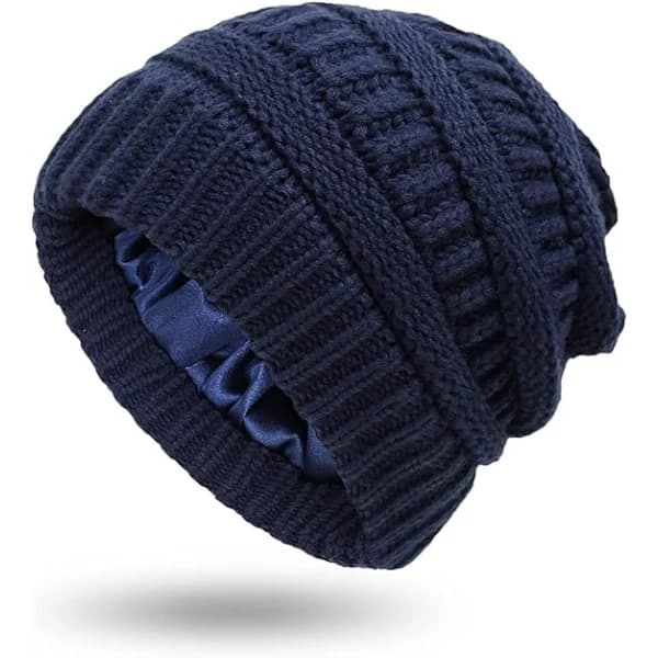 Varm stickad vintermössa med satin foder, kabelstickad beanie, tjock slouchy mössa för kvinnor, marinblå