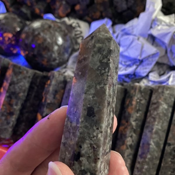 Firestone-kristallipilari kuusikulmainen kristallitorni 8cm-9cm 8cm-9cm 8cm-9cm