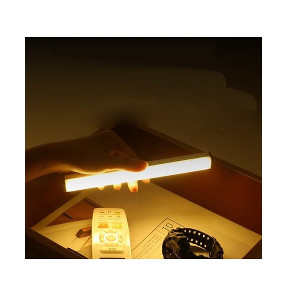 Vaatekaappilamppu Liiketunnistimella / Itsekiinnittyvä LED-lamppu - 20 cm—pa
