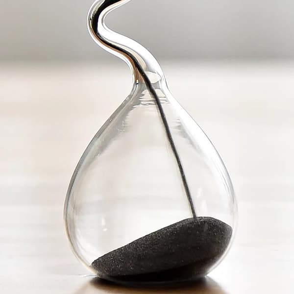 Svart timeglass, moderne stil, hjeminnredning