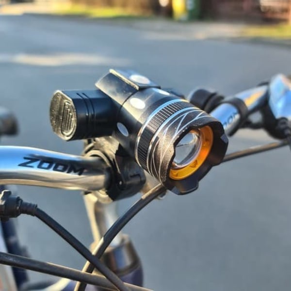 Oppladbar LED Sykkellykt | Foran- og Baklys | Supersterk CREE XM-L T6—pa