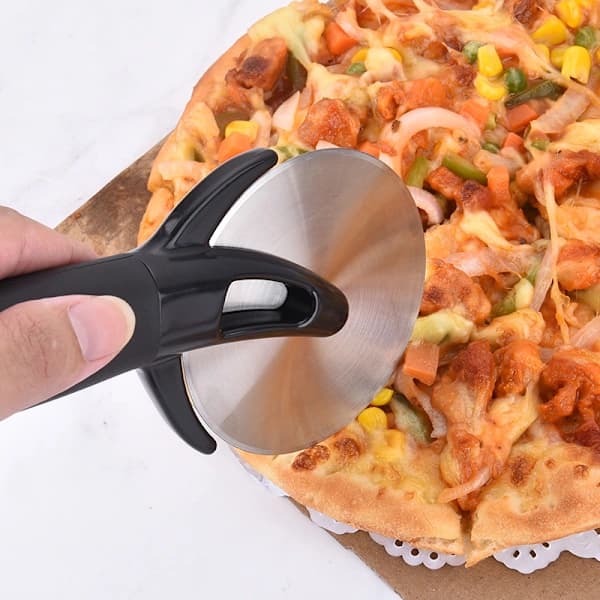 Pizzaformet Kværn i Rustfrit Stål - Pizzakværn Hjul Rulle