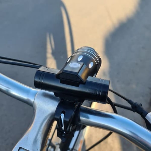 Oppladbar LED Sykkellykt | Foran- og Baklys | Supersterk CREE XM-L T6—pa
