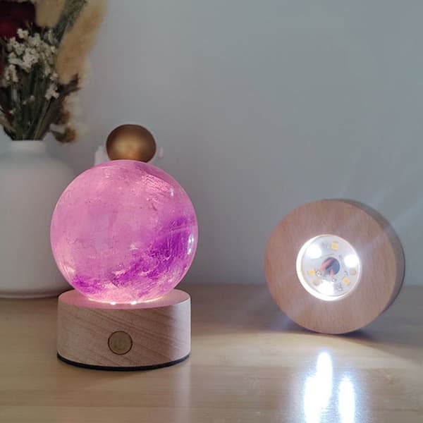 LED Lys Display Holder Krystallkule Base HVIT LYS HVIT