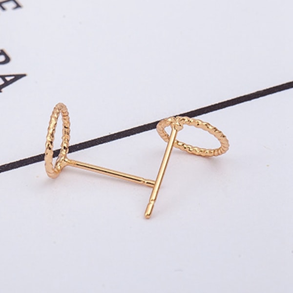Naisten yksinkertainen muoti Twist Circle -nappikorvakorut Koristekorutarvikkeet (hopea)