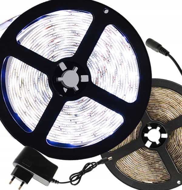 Vattentät LED-list 5M Kallvit med Transformator 230V