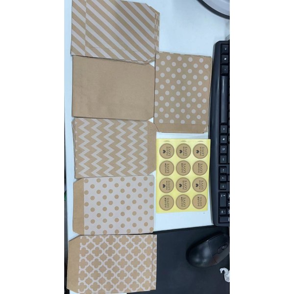 Slikposer Holdbare små gaveposer Kraftpapirpose med forseglingsklistermærker Multifunktionelle gaveposer