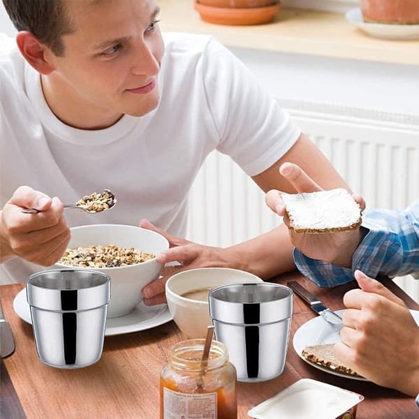Drikkekopper i rustfrit stål, sæt med 4, dobbeltvægget, BPA-fri, stabelbare og holdbare, til camping, rejser og udendørs brug, 180 ml