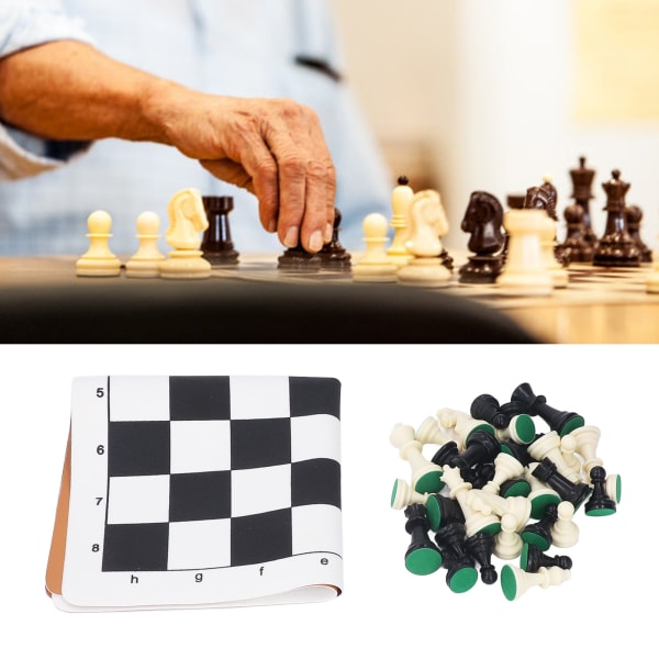 Kansainvälinen set mustavalkoinen muoviset shakkinappulat PU-nahkainen shakkilauta pöytäpeleihin