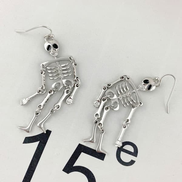 Hængende dødningehoved øreringe - Halloween - Kvinders ledopdelt skelet