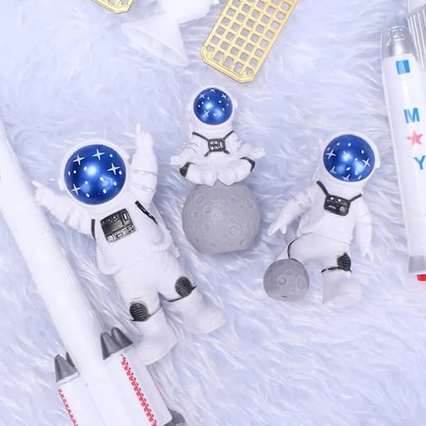 3 stk Astronaut Figur Kakepynt Ytre Rom Kakepynt Astronaut Modell Display Miniatyr