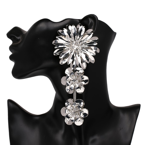50588 Nye blomsterform glatt legering øredobber Ørestuds smykker tilbehør (sølv)