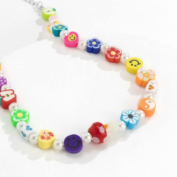 Boho Smiley Lagdelt Perlehalskjede med Strand Armbånd, Smilende Ansikt Blomster Hjerte Perler Perle Stackable (Tilfeldig Stil)