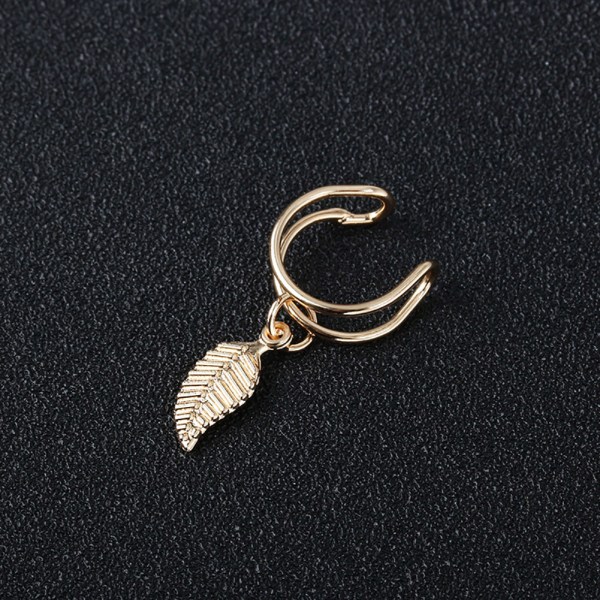 Yksinkertaiset naisten metalliseoskorvakorut lehtiriipus tyylikkäät korvatarvikkeet (kulta)