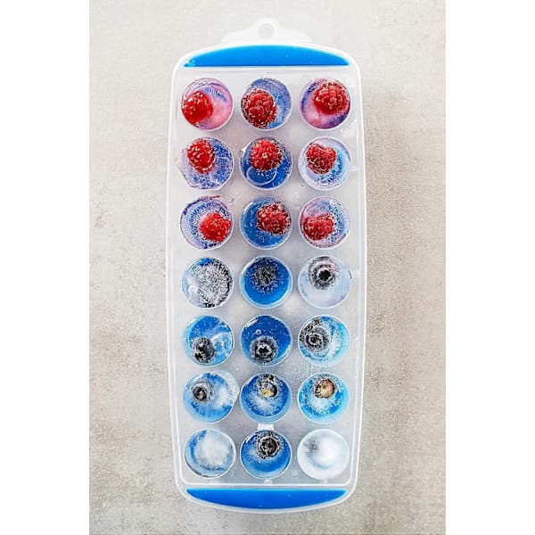 Isbitform med silikonbase, 21 isbiter, 11,9 x 29,9 x 2,5 cm, Blå