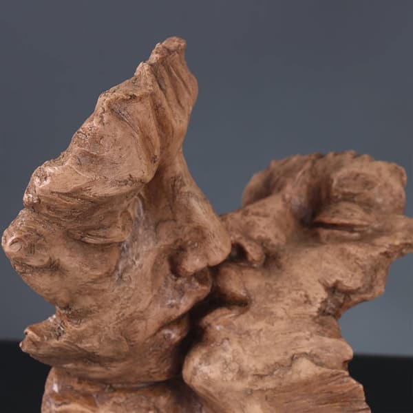 Kreativ kyssformet parstatue, parstatue Scu