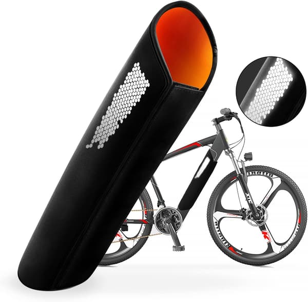 Skyddande hölje för elcykelbatteri med reflexmönster