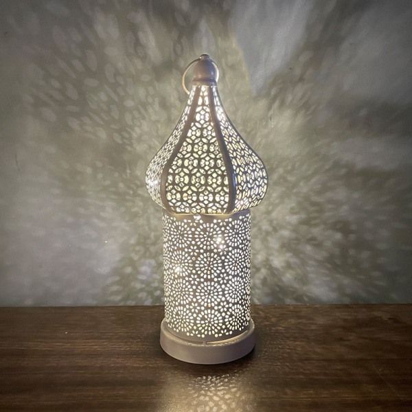 Marokkansk hvit hul LED vindlampe jernlykt hjem soverom stue atmosfære dekorative lampe ornamenter liten størrelse 27,2 cm høy