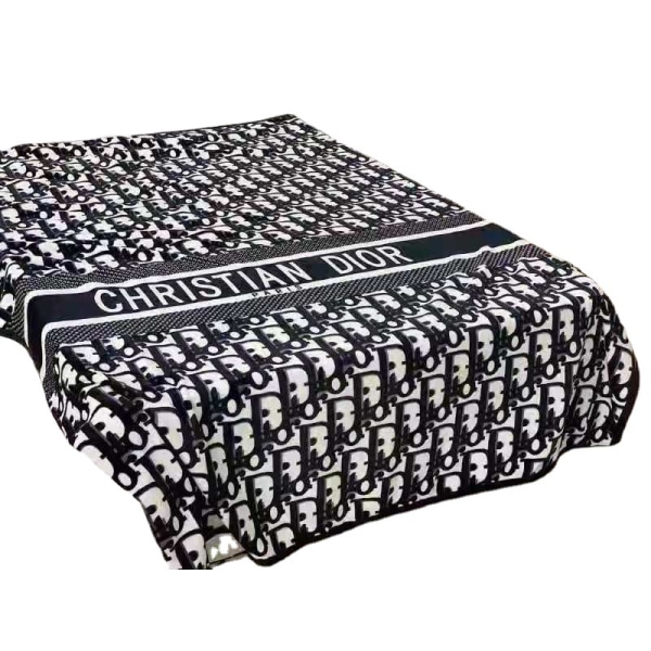 Flannel gift blanket gift box thickened multi-functional blanket, sofa, bed blanket, 150 * 200cm