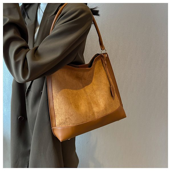 Storväska, trendig axelväska, frostad crossbody-väska, pendlarväska, texturerad Tote-hinkväska, brun