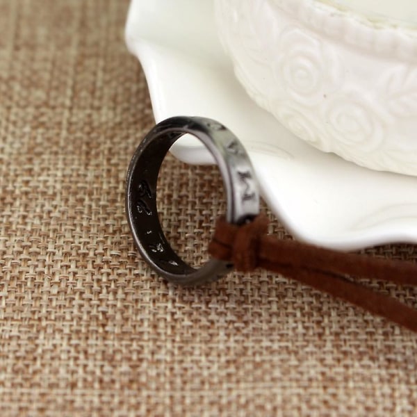 Unisex Ring Halsband med Justerbar Brun Läderkedja