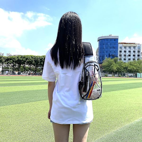 Genomskinlig axelväska, stadion godkänd liten PVC crossbody ryggsäck, transparent casual bröstväska för vandring, stadion eller konserter, svart