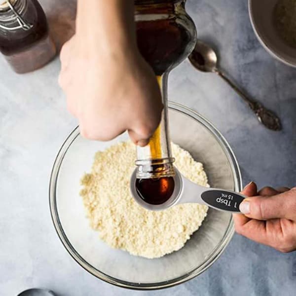 Rustfrit dobbeltsidet måleske i rustfrit stål, sæt med 8 måleskeer
